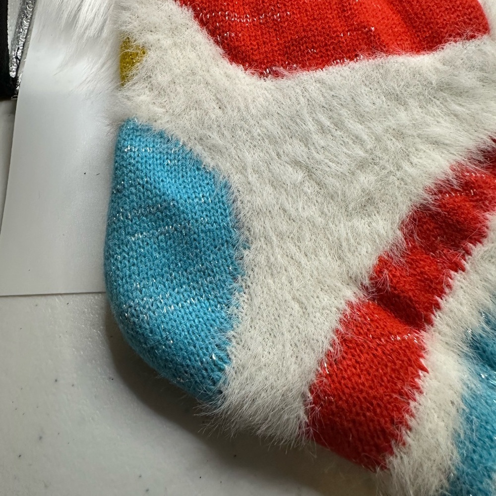 🩷5/$10 PET Colorful Fuzzy stocking - Picture 3 of 7